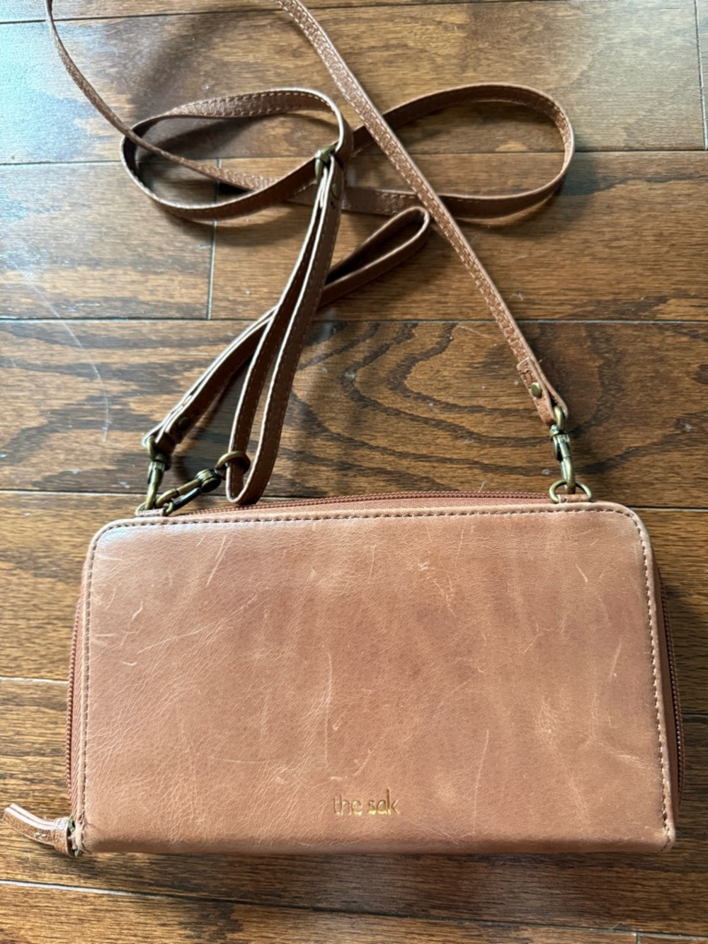 The Sak Brown Embossed Leather smartphone Crossbody Bag - Picture 10 of 11